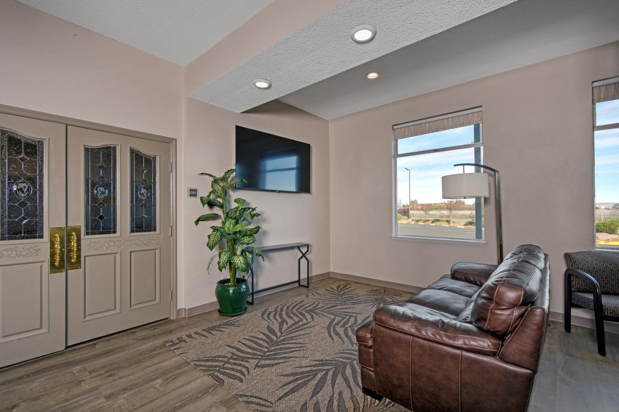 Days Inn By Wyndham Novato/San Francisco Bagian luar foto