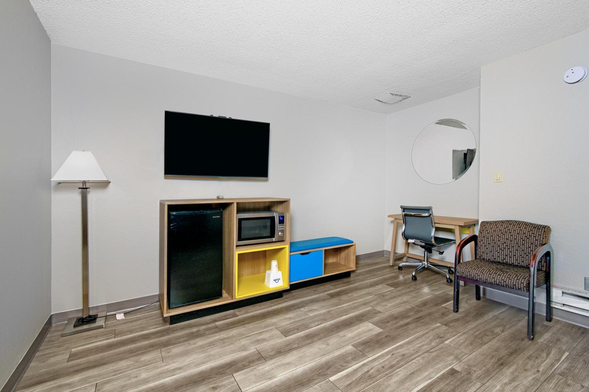 Days Inn By Wyndham Novato/San Francisco Bagian luar foto