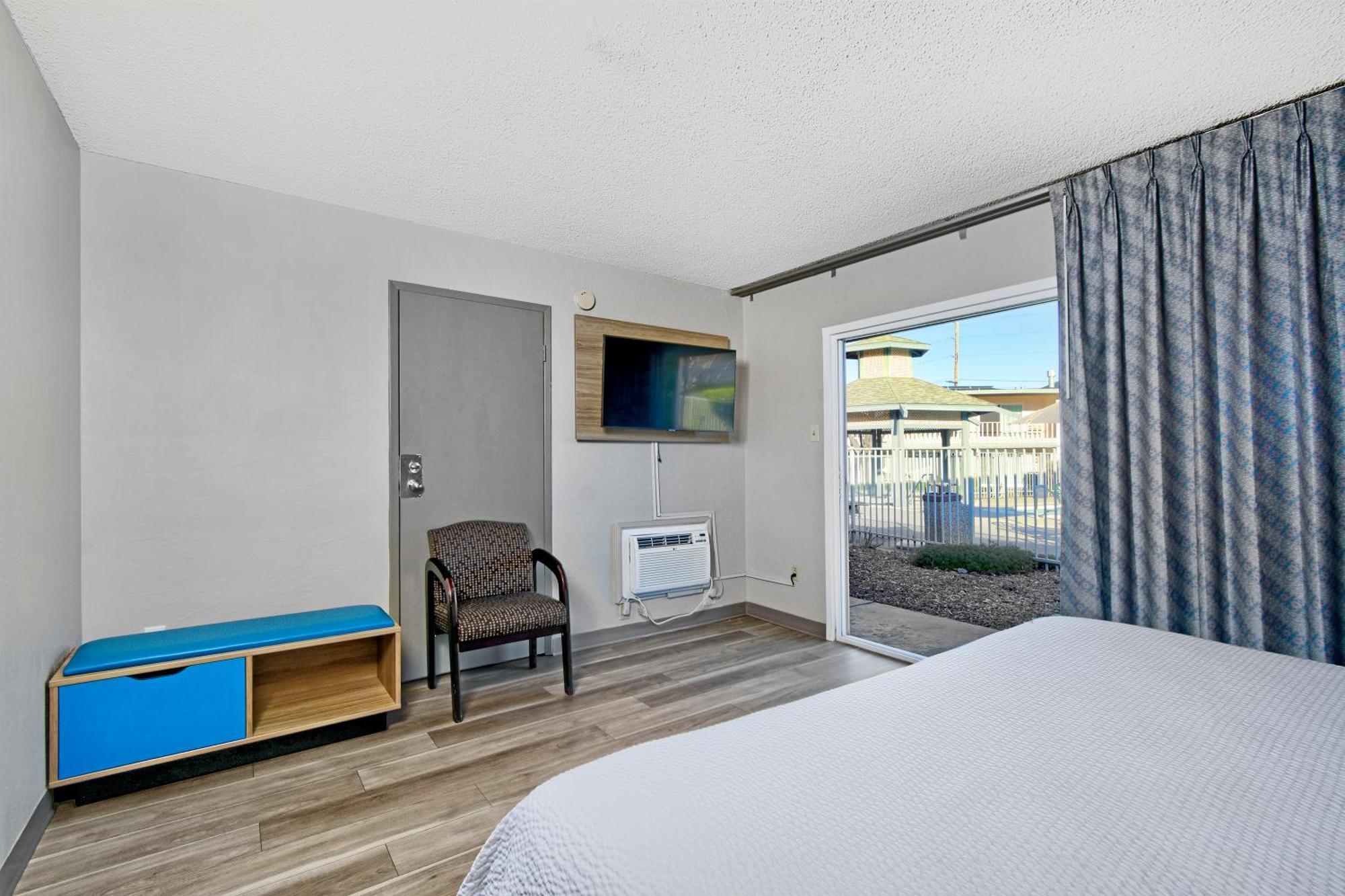 Days Inn By Wyndham Novato/San Francisco Bagian luar foto